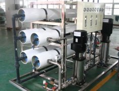 化妝品、精細(xì)化工行業(yè)用水制取設(shè)備